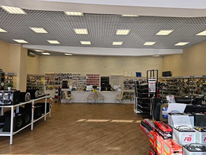 Приглашаем вас в новые торговые залы автомагазин Авторай Братск