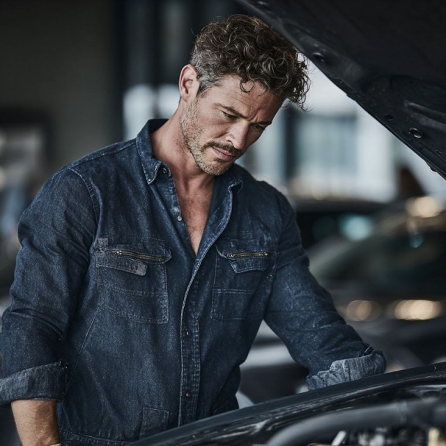 Установка подогревателей двигателей в автосервисе Авторай